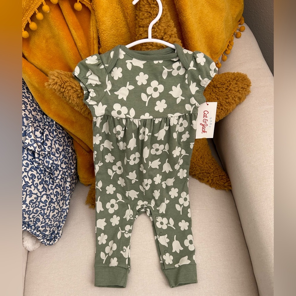 Baby floral romper